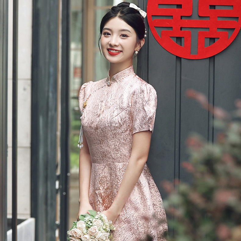 Short Sleeve A-line Knee Length Cheongsam Toasting Dress Wedding Gown IDREAMMART Short Sleeve A-line Knee Length Cheongsam Toasting Dress Wedding Gown IDREAMMART