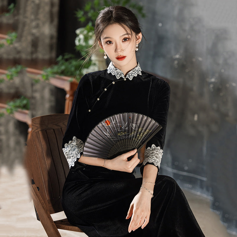 Velvet Slim-Fit Modern Chinese Style Qipao Dress - Long Sleeve Autumn Winter Wear Black / L Velvet Slim-Fit Modern Chinese Style Qipao Dress - Long Sleeve Autumn Winter Wear Black / L