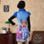 Chinesisches Cheongsam-Kleid mit Flügelärmeln und Pelzkragen Pfauenmuster
