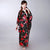 Kimono japonés tradicional con estampado de rosas para mujer