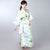 Kimono japonés tradicional para mujer con estampado de mariposas