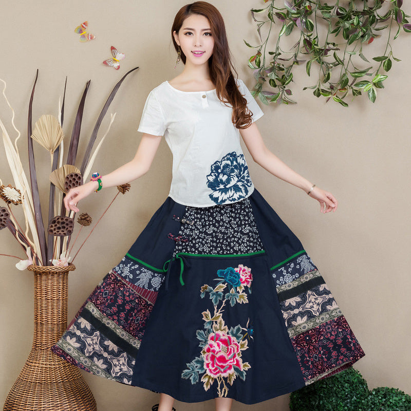 Traditional Chinese Style Floral Embroidery Expansion Pleated Skirt ...