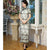 Chinesisches Cheongsam-Kleid mit kurzen Ärmeln in voller Länge aus Seidenmischung mit Blumenmuster