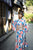 Japanischer Kimono mit Blumenmuster für Mädchen