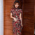Robe chinoise Cheongsam en soie florale à manches longues et au genou