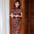 Vestido chino cheongsam de seda floral hasta la rodilla con manga casquillo