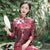 Vestido chino cheongsam de terciopelo floral con manga 3/4 hasta el té