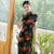 3/4 Ärmel Blumenstickerei Samt Traditionelles Cheongsam Chinesisches Kleid Mutterkleid