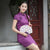charakteristisches, knielanges chinesisches Cheongsam-Kleid mit Flügelärmeln aus Baumwolle