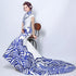 Blau-weißes Hochzeitskleid im chinesischen Stil mit Porzellanmuster und Kathedralen-Schleppe