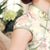 Knielanges chinesisches Cheongsam-Kleid aus Seidenmischung mit Blumenmuster