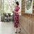 Abito cinese cheongsam in broccato floreale con maniche ad aletta