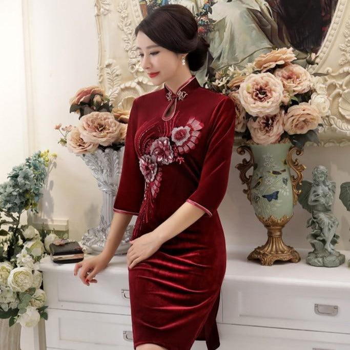 red velvet knee length dress NWT Sz L Bar III Red Velvet Dress. Elastic Bodice. Elastic Wrists. Knee Length