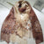 Pañuelo de seda con bordado floral oriental de seda real