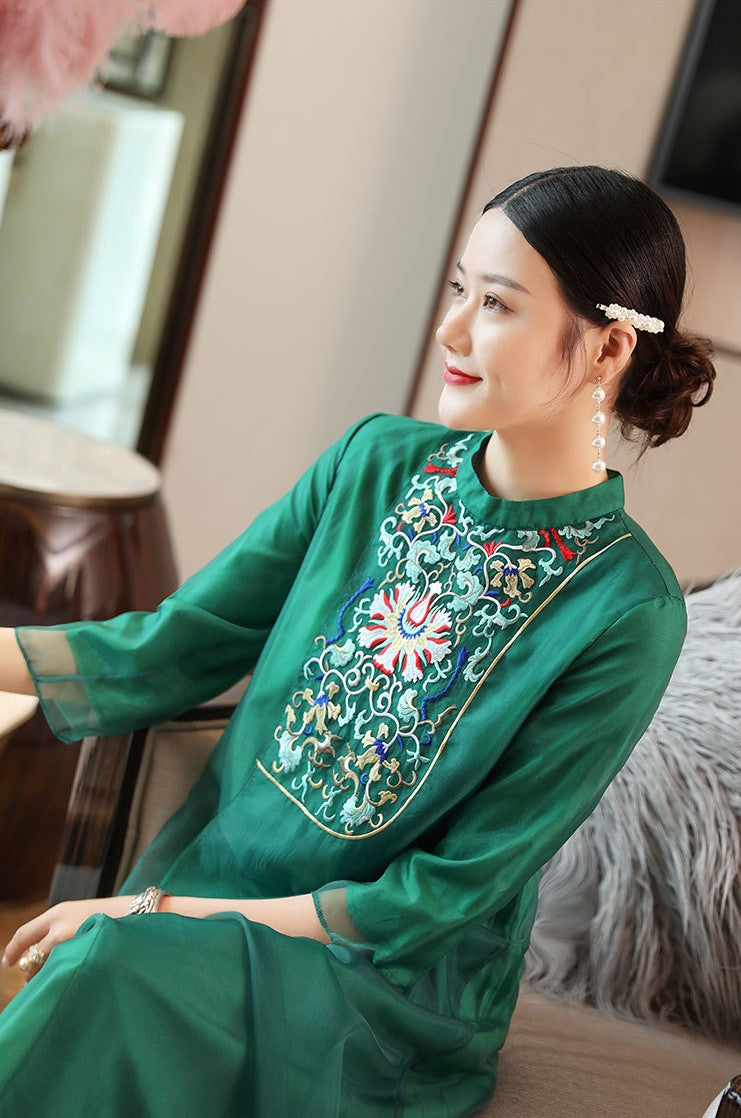 Round Collar Floral Embroidery Reformational Qipao Han Chinese Costume