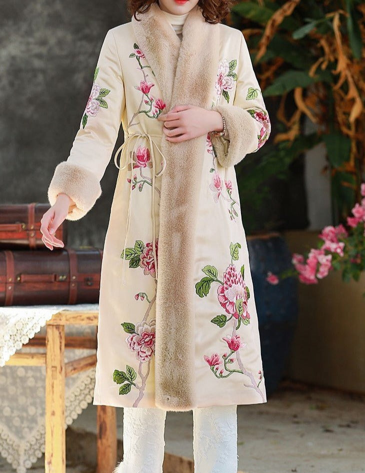 Top Grade Floral Embroidery Chinese Style Women's Wadded Coat Top Grade Floral Embroidery Chinese Style Women's Wadded Coat