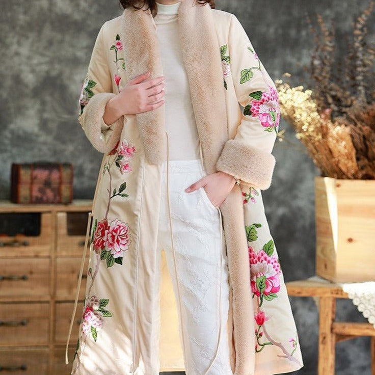 Top Grade Floral Embroidery Chinese Style Women's Wadded Coat
