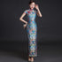 Traditionelles chinesisches Cheongsam Qipao-Abendkleid mit Blumenbrokat