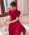 Chinesisches Ballkleid mit Blumenapplikationen aus Brokat und Meerjungfrau mit Pailletten-Quasten