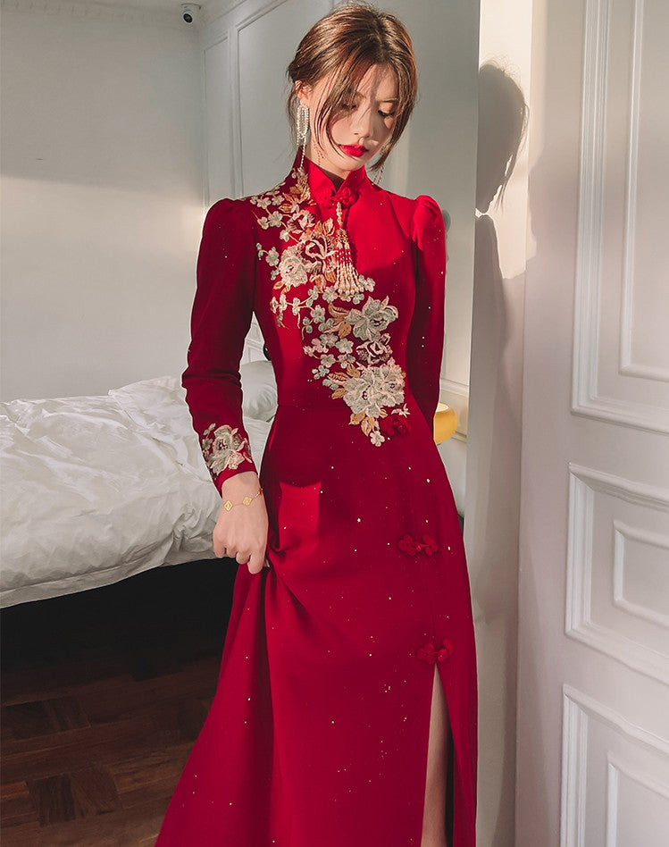 Premium AI Image  A woman in a red chinese dress