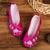 Zapatos bordados florales chinos tradicionales Zapatos de baile