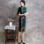Knielanges Cheongsam-Abendkleid aus Samt und Blumenbrokat