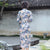 3/4 Ärmel Tee-Länge Traditionelles chinesisches Cheongsam-Kleid aus Kord mit Blumenmuster