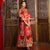 Traditioneller chinesischer Hochzeitsanzug mit Stehkragen und Blumenstickerei