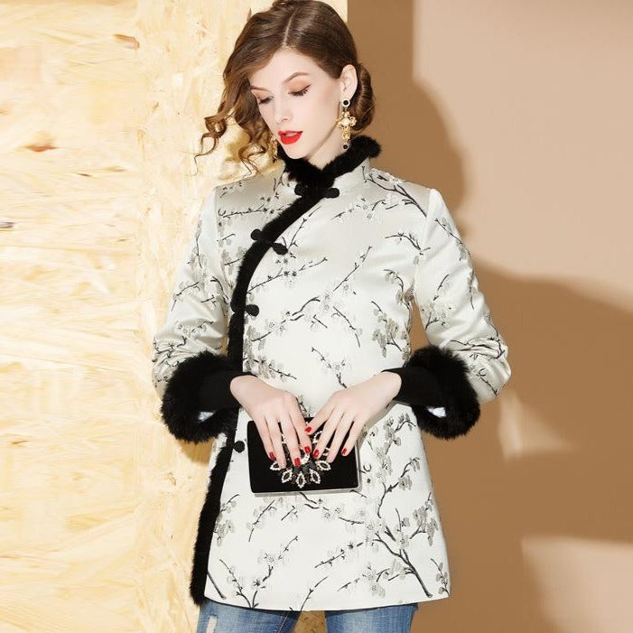Long Sleeve Floral Fancy Cotton Chinese Style Wadded Coat with Fur Edge