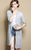 Camisa de mujer larga de estilo chino de seda de morera floral con frente abierto