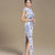 Col Mandarin Cap Sleeve Bleu et Blanc Porcelaine Motif Cheongsam Robe Chinoise