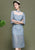 Cheongsam-Top mit Illusion-Ausschnitt und Blumenstickerei im chinesischen Stil Bleistiftkleid