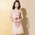 Robe chinoise Cheongsam moderne en soie véritable avec broderie florale et mancherons