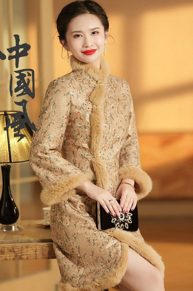 Long Sleeve Floral Brocade Cheongsam Wadded Chinese Dress with Fur Edge