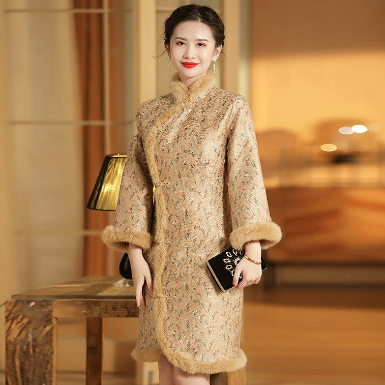 Long Sleeve Floral Brocade Cheongsam Wadded Chinese Dress with Fur Edge