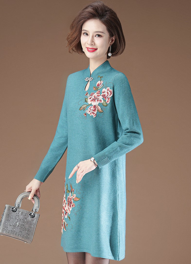 Floral Embroidery Mandarin Collar Knee Length Modern Cheongsam A-line Knit Dress