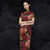 Chinesisches Cheongsam-Kleid mit Flügelärmeln und Blumenmuster aus Seidenmischung mit Riemenknöpfen