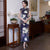 Traditionelles chinesisches Cheongsam-Kleid mit Flügelärmeln und floraler Seidenmischung