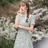 Kurzärmliges, florales Cheongsam-Chinesisches Kleid mit Spitzengürtel