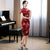 Lotus Muster Flügelärmeln Traditionelles Cheongsam Knielanges Chinesisches Kleid