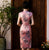 Keyhole Neck Cap Sleeve Traditionnelle Cheongsam Longueur Au Genou Robe Chinoise Florale