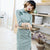 Longueur au genou motif froncé en daim moderne Cheongsam robe de jour de style chinois