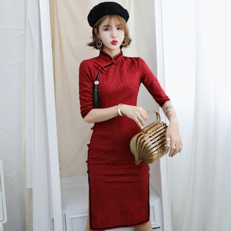 Half Sleeve Floral Lace Modern Cheongsam Chinese Dress with Tassel  