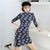 Half Sleeve Fortune Cat Muster Cheongsam Spandex Chinesisches Kleid