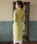 Modernes, knielanges chinesisches Cheongsam-Kleid aus Baumwolle mit Spitzenkante