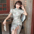 Abito da ragazza chic cheongsam moderno con maniche a sbuffo floreale in chiffon