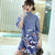 Mini vestido chino cheongsam de media manga con hombros descubiertos y encaje floral