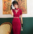 Kurzarm-Cheongsam Qipao-Kleid mit verheißungsvoller Stickerei aus Samt