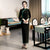 Elegantes langärmliges Cheongsam-Mutterkleid aus Samt in voller Länge