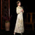 Falda plisada de manga doble con bordado floral Traje de boda chino tradicional